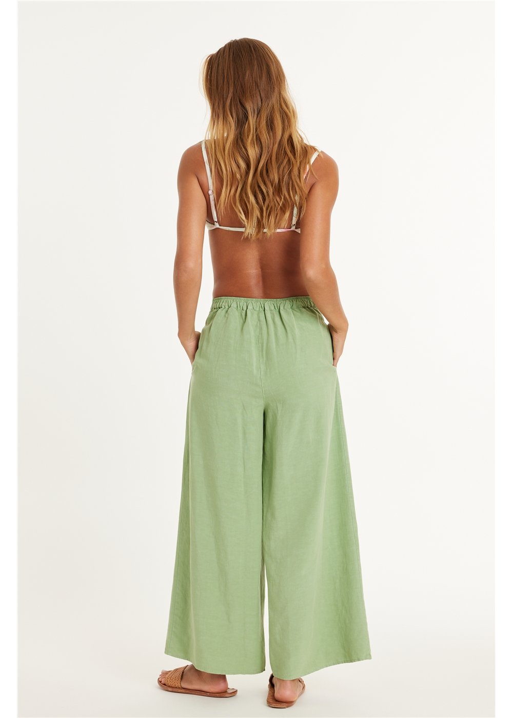MACKENZIE WOVEN CROP PANT