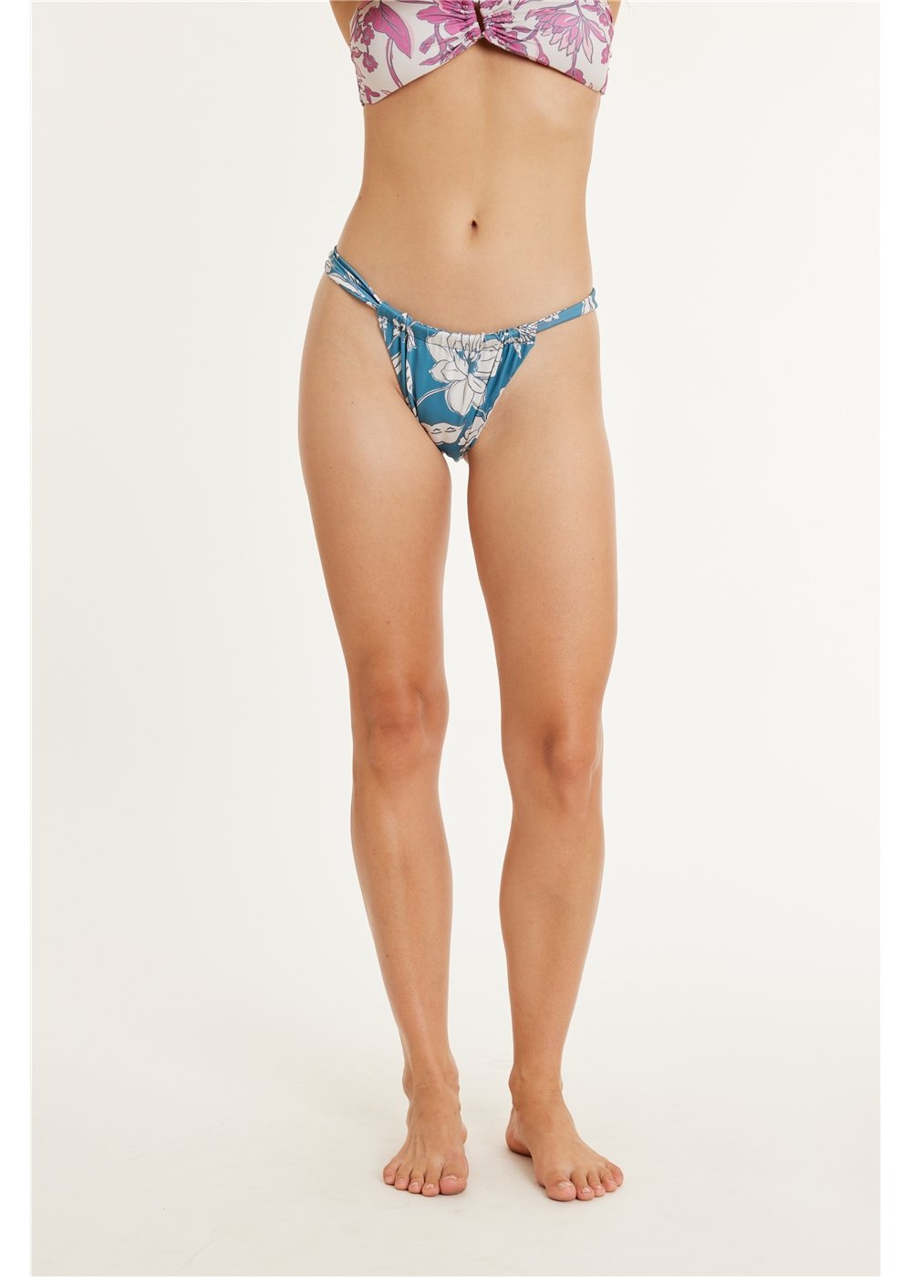 PARADISE BEACH FRONT HIGHWAIST